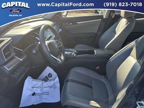 Used 2016 Honda Civic Touring image 17