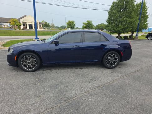Used 2017 Chrysler 300 S AWD/4WD image 2
