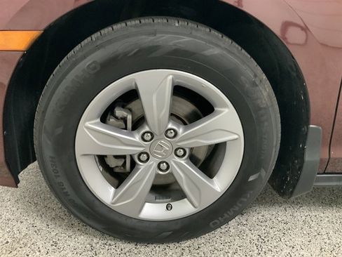 Used 2018 Honda Odyssey EX-L image 9