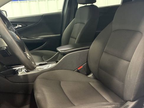 Used 2019 Chevrolet Malibu LT image 11