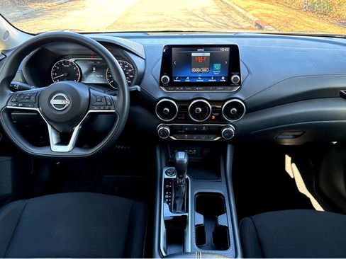 Certified 2024 Nissan Sentra SV image 4