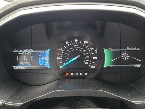 Certified 2018 Ford Edge Titanium w/ Equipment Group 301A image 10