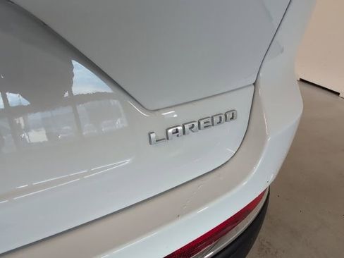 New 2025 Jeep Grand Cherokee Laredo w/ Luxury Tech Group I image 29