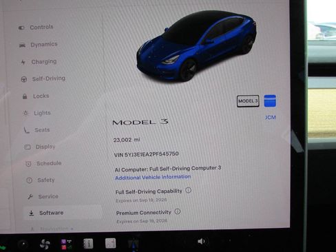 Used 2023 Tesla Model 3 Standard Range RWD image 23