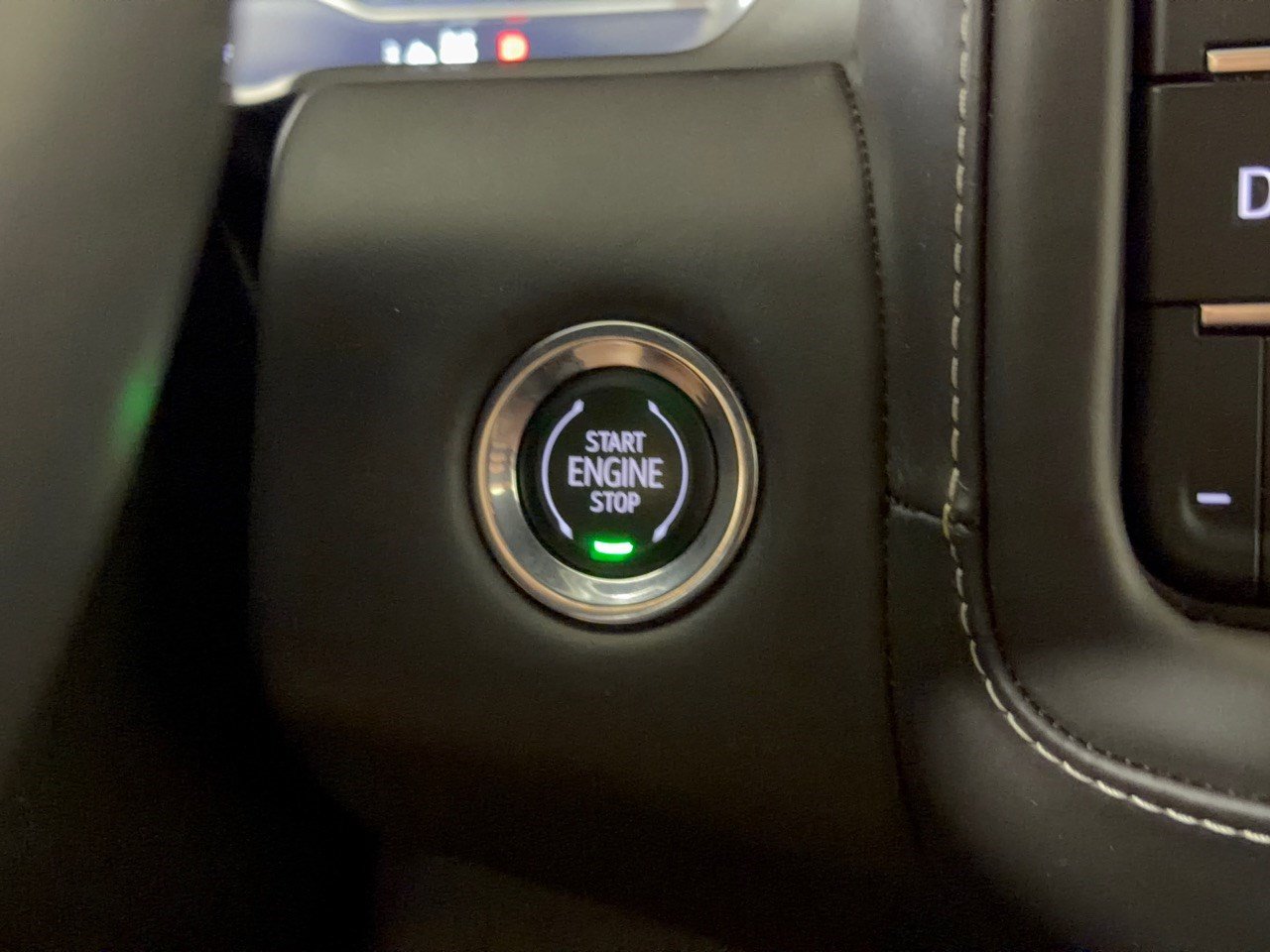 Used 2023 GMC Yukon Denali Ultimate w/ LPO, Floor Liner Package AWD/4WD image 20