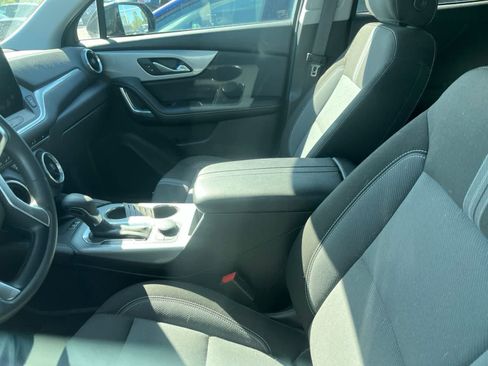 Used 2024 Chevrolet Blazer LT w/ Convenience Package FWD image 25