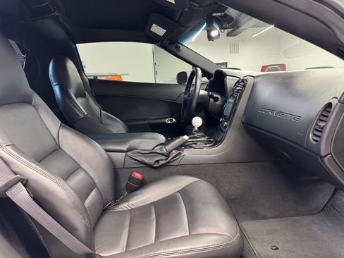 Used 2008 Chevrolet Corvette Coupe w/ Z51 Performance Package RWD image 40