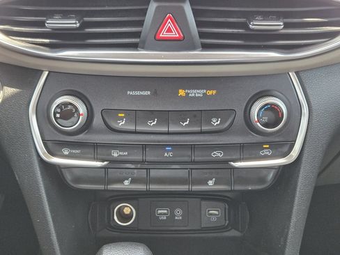 Used 2020 Hyundai Santa Fe SEL FWD image 21