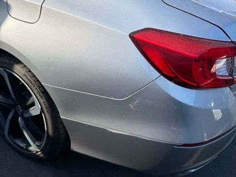 Used 2019 Honda Accord Sport image 2