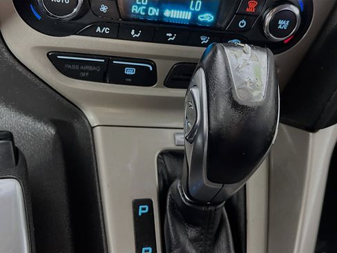 Used 2012 Ford Focus SEL FWD image 23