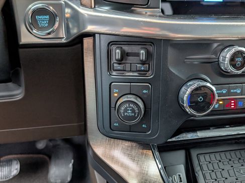 New 2026 Ford F150 King Ranch w/ Equipment Group 601A High image 27