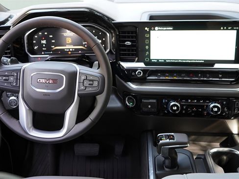 New 2026 GMC Sierra 1500 SLT image 21