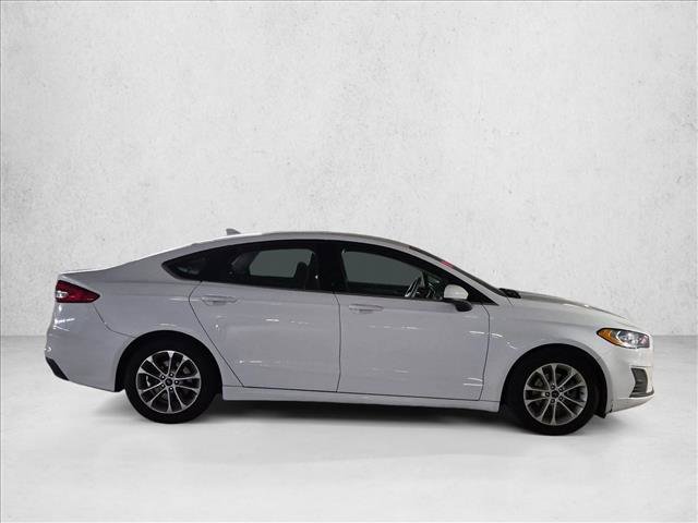 Used 2020 Ford Fusion SE FWD image 4