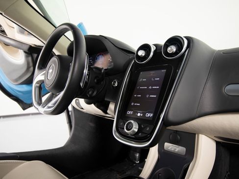 Used 2023 McLaren GT image 24