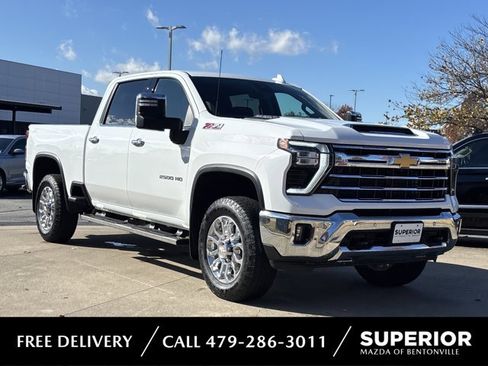 Used 2025 Chevrolet Silverado 2500 LTZ w/ LTZ Premium Package image 1