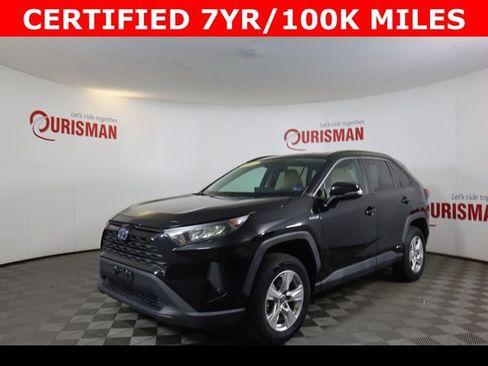 Used 2021 Toyota RAV4 LE image 4