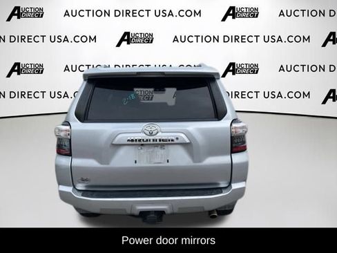 Used 2017 Toyota 4Runner SR5 image 8