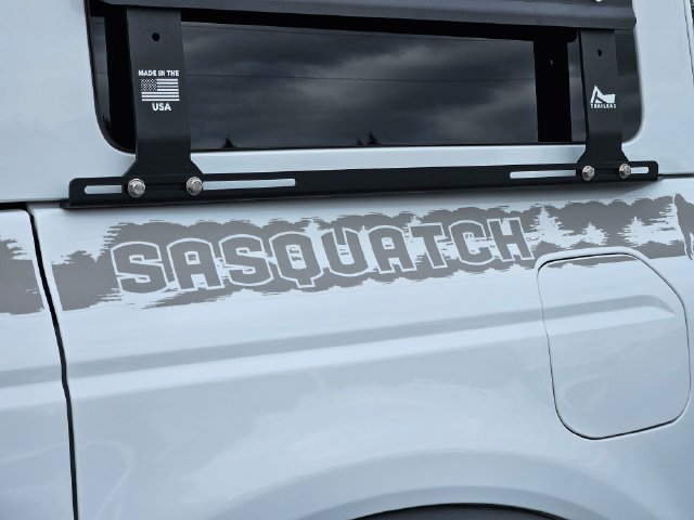 Used 2025 Ford Bronco Badlands AWD/4WD image 12