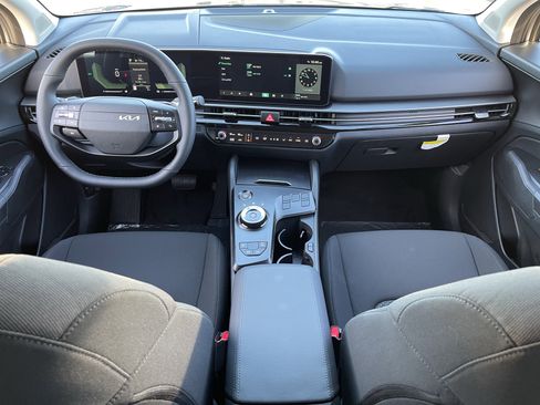 New 2026 Kia Sportage LX image 13