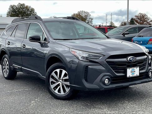 Certified 2023 Subaru Outback Premium image 2