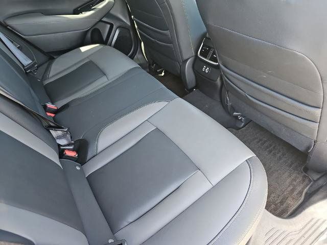 Used 2025 Subaru Outback Onyx Edition AWD/4WD image 11