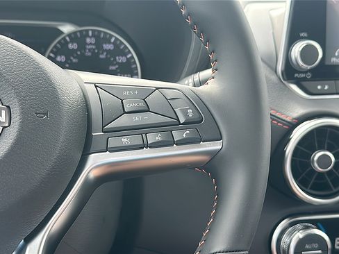 New 2025 Nissan Sentra SR image 18