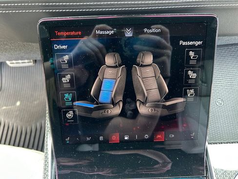 Used 2025 Cadillac Escalade V AWD/4WD image 39