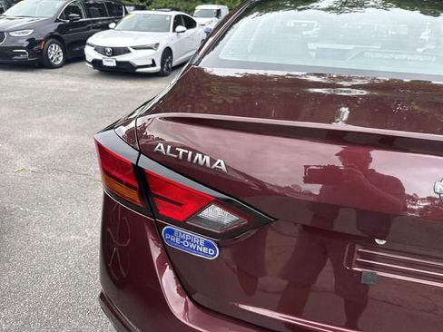 Used 2024 Nissan Altima 2.5 SV w/ SV Premium Package FWD image 7