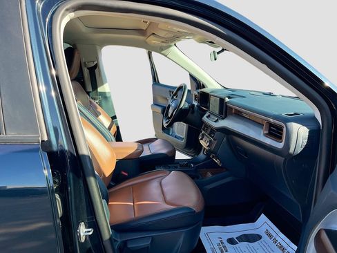 Used 2023 Ford Maverick Lariat w/ Lariat Luxury Package AWD/4WD image 30