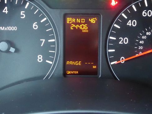 Used 2016 Nissan NV 3500 S image 12