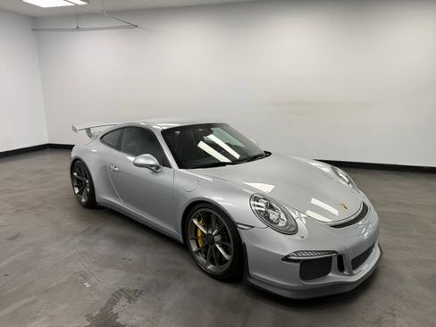 Used 2014 Porsche 911 GT3 RWD image 17