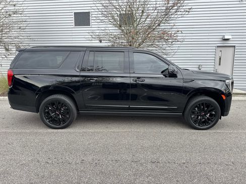 Used 2021 GMC Yukon XL Denali w/ Denali Ultimate Package image 5