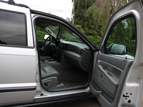 Used 2007 Jeep Grand Cherokee Laredo RWD image 14