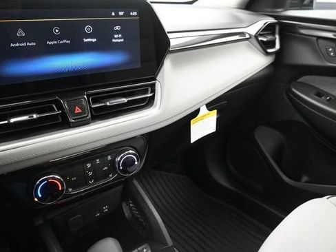New 2026 Chevrolet TrailBlazer LT w/ Midnight Edition FWD image 28