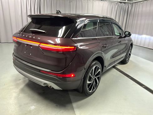 Used 2023 Lincoln Corsair Reserve image 7