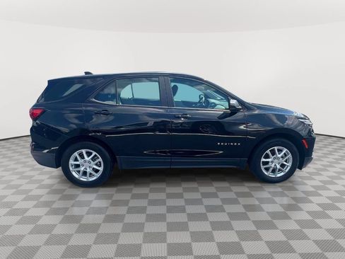 Used 2023 Chevrolet Equinox LS FWD image 4