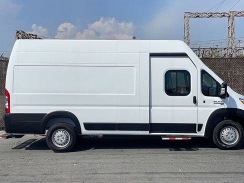 New 2024 RAM ProMaster 3500 w/ Delivery Van Package image 2