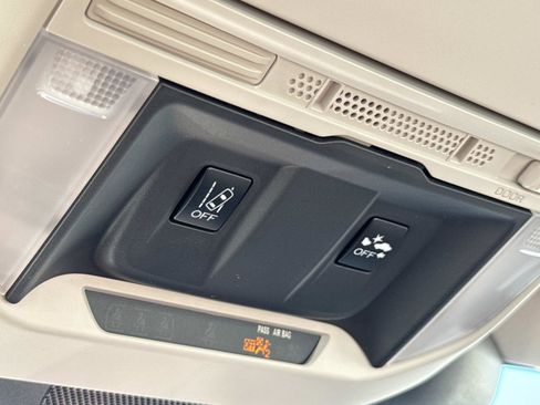 Used 2023 Subaru Forester image 29