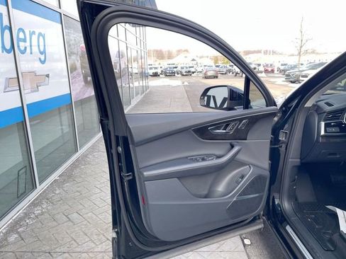 Used 2024 Audi Q7 3.0T Premium Plus image 23