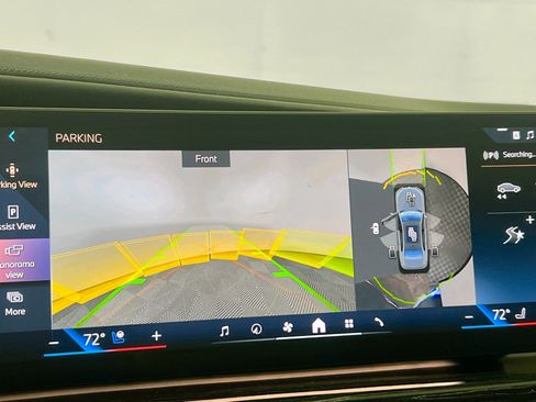 Used 2024 BMW 740i image 29