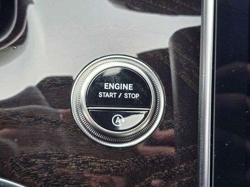 Used 2025 Mercedes-Benz C 300 C 300 image 35