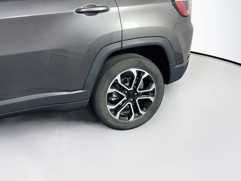 Used 2022 Jeep Compass Limited AWD/4WD image 28
