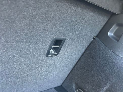 Used 2025 Volkswagen GTI SE image 42