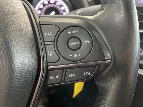 Used 2024 Toyota Camry SE image 34