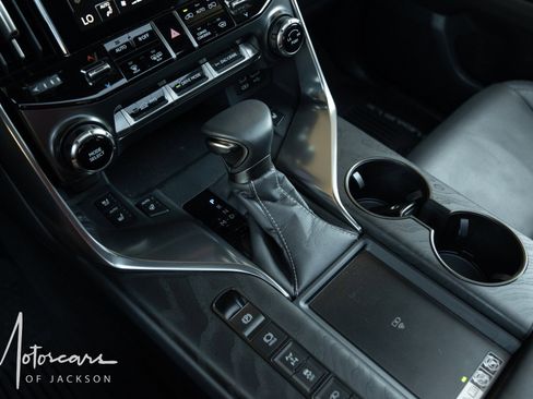 Used 2024 Lexus LX 600 4WD w/ Appearance Package image 32