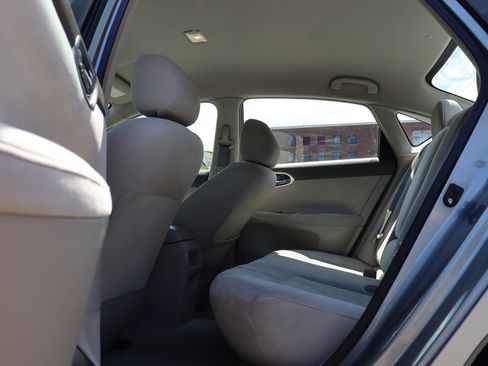 Used 2013 Nissan Sentra SV w/ Electronics Pkg FWD image 13