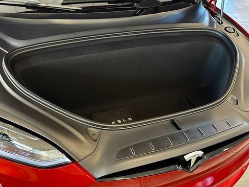 Used 2024 Tesla Model X image 39