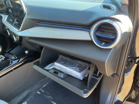 Used 2024 Chevrolet Trax LT image 54