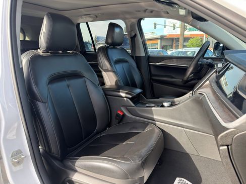 Used 2023 Jeep Grand Cherokee 4WD 4xe image 20