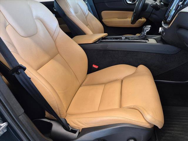 Used 2018 Volvo XC60 T5 Inscription w/ Convenience Package AWD/4WD image 20